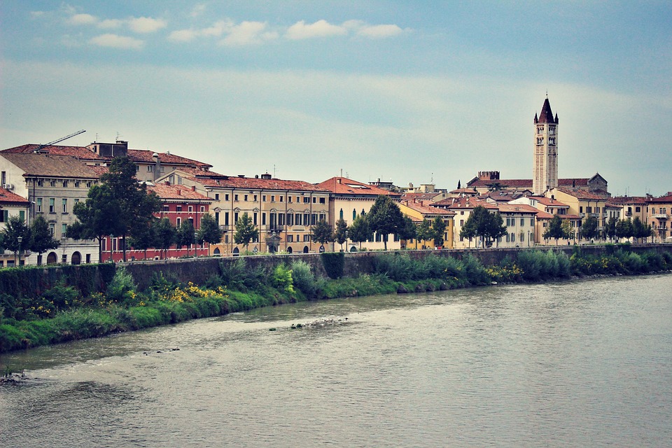Verona garage